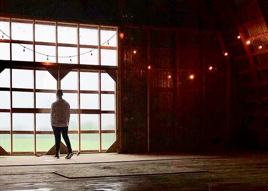 Barn Yoga Island Style